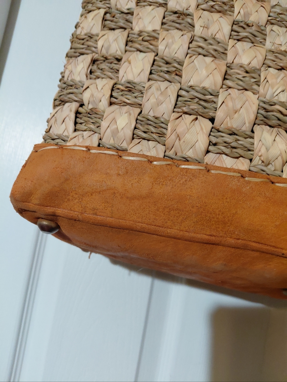 Extra Large Woven bag with Leather Handles. - Picture 2 of 10